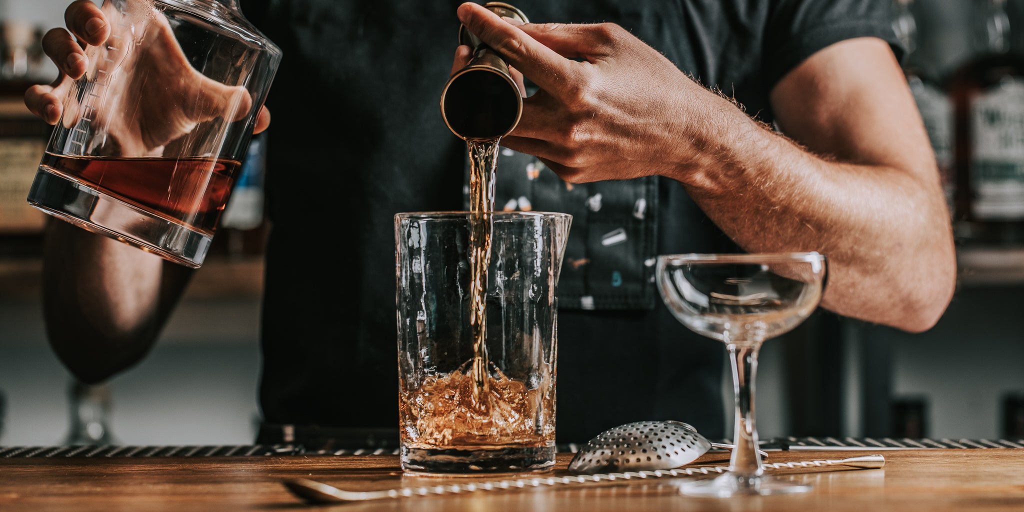 Creación de contenido mensual para la marca de artículos de bar Bull in China