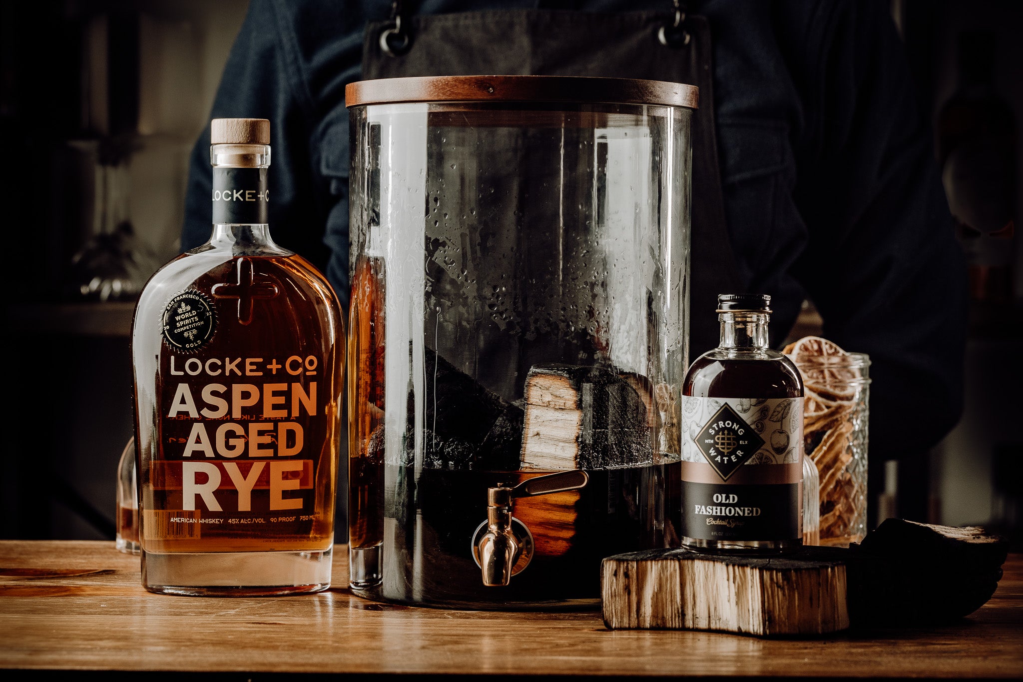 Fotografía y vídeo mensuales para Locke &amp; Co