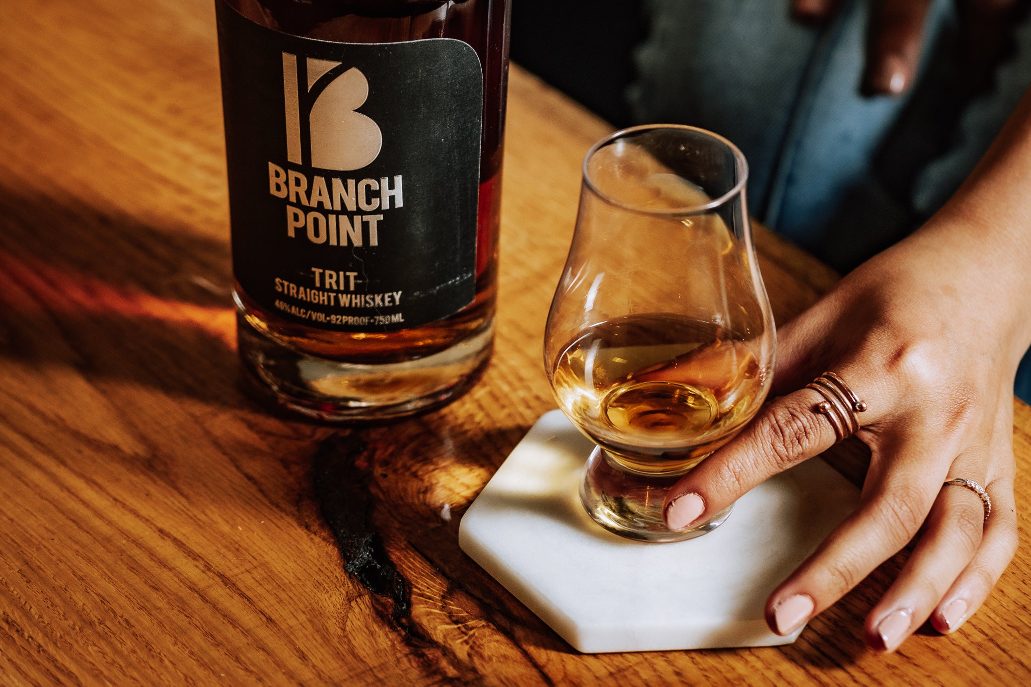 ¿Por qué es importante la cristalería para whisky?